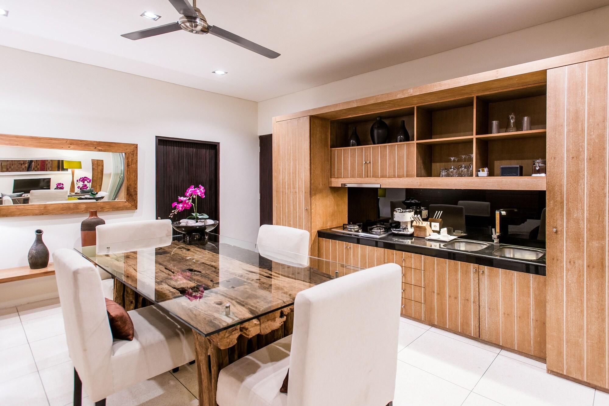 Cicada Luxury Townhouses Seminyak Exterior foto