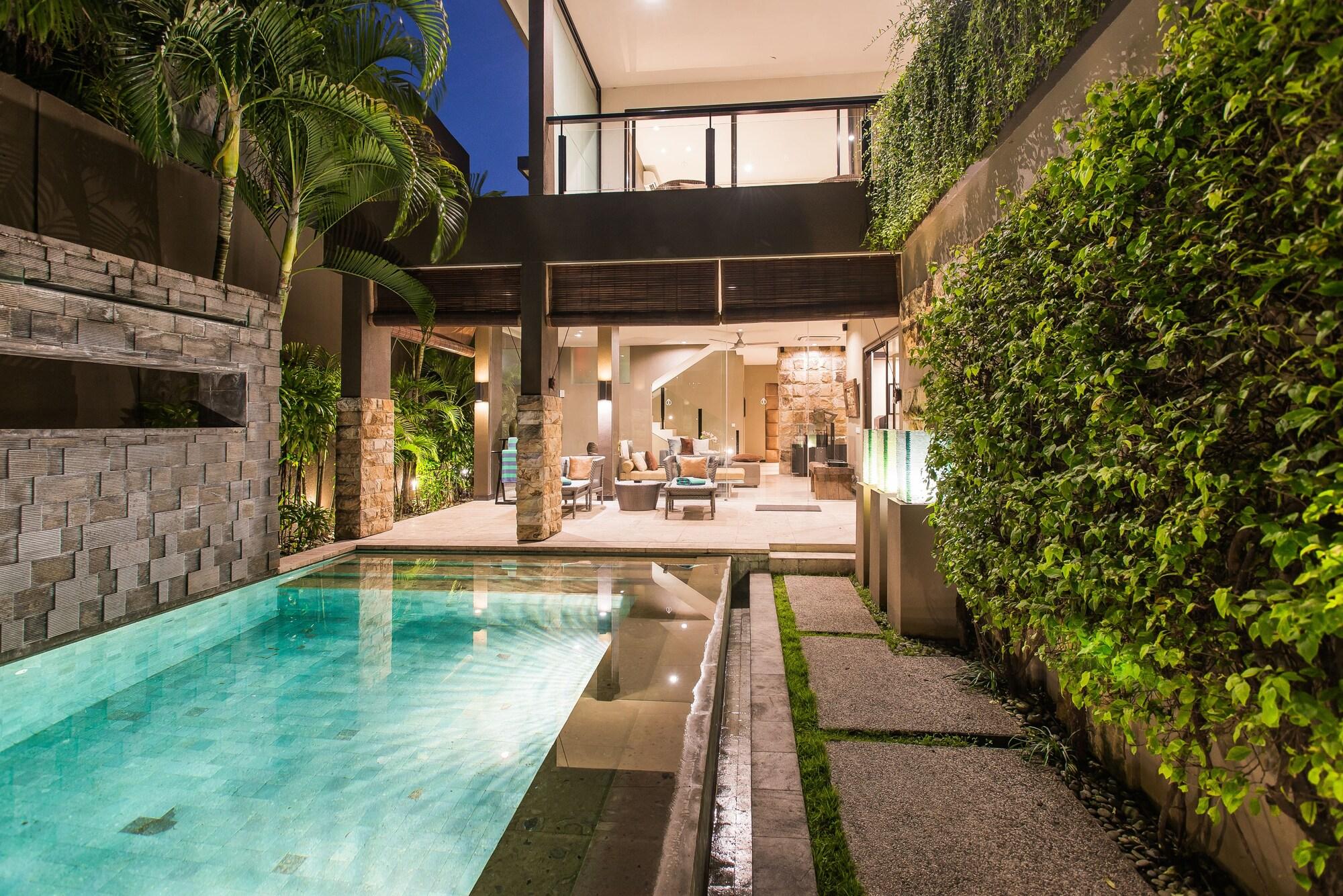 Cicada Luxury Townhouses Seminyak Exterior foto